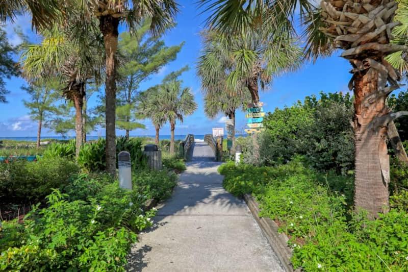 BeachTrail Lodging